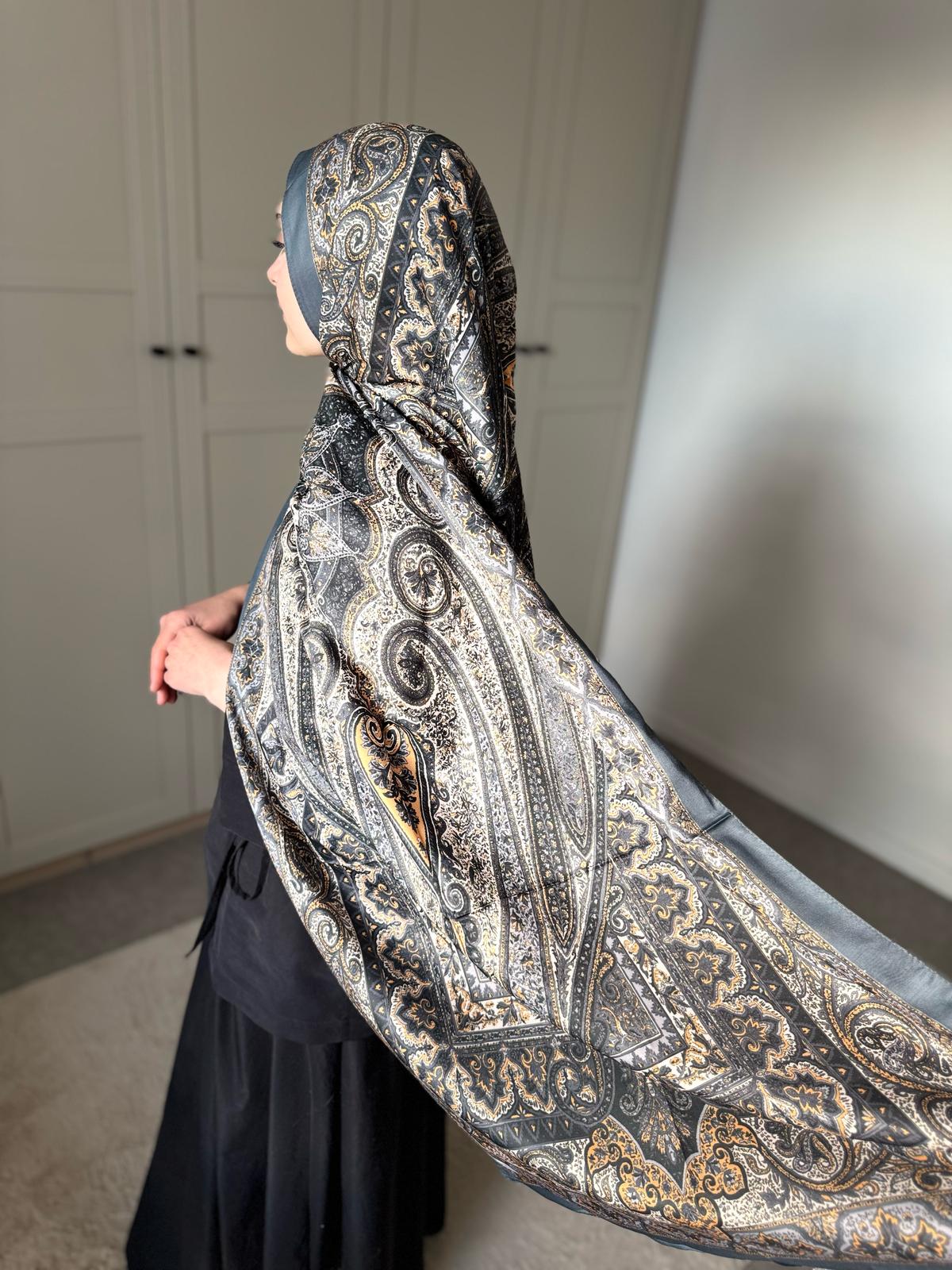 Nayla – Châle Prestige Kaki, Noir, Blanc et Doré