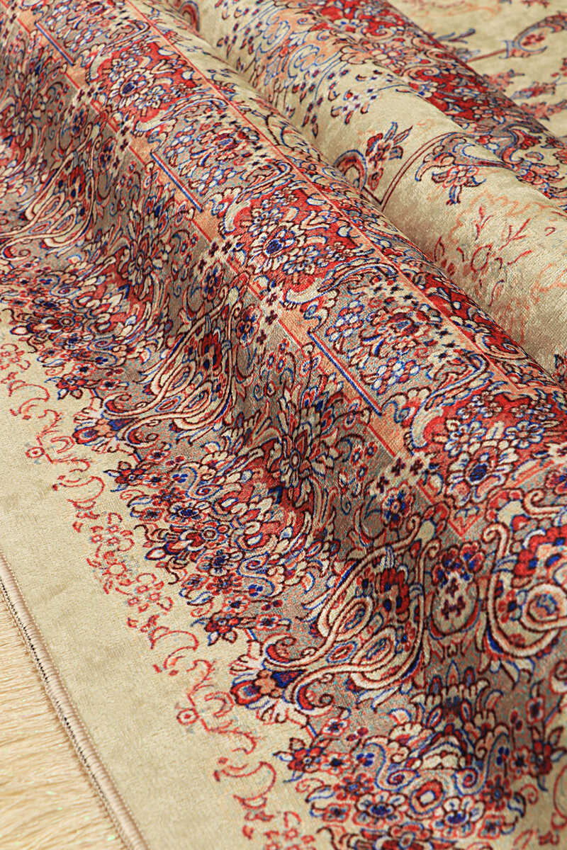 Creamy pink velvet prayer mat