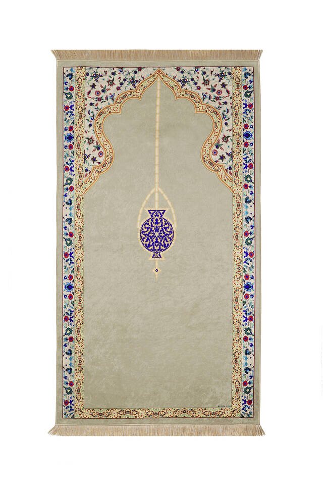 Beige velvet prayer mat