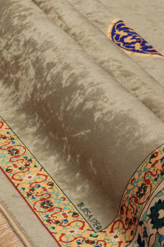 Tapis de prière en velours beige